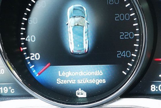 „Légkondicionáló szerviz szükséges”